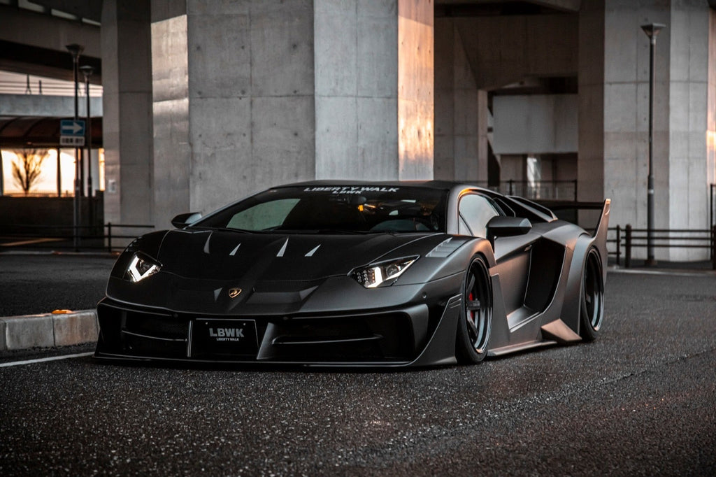 LB Silhouette WORKS Aventador GT EVO DRY CARBON (LB58-01)