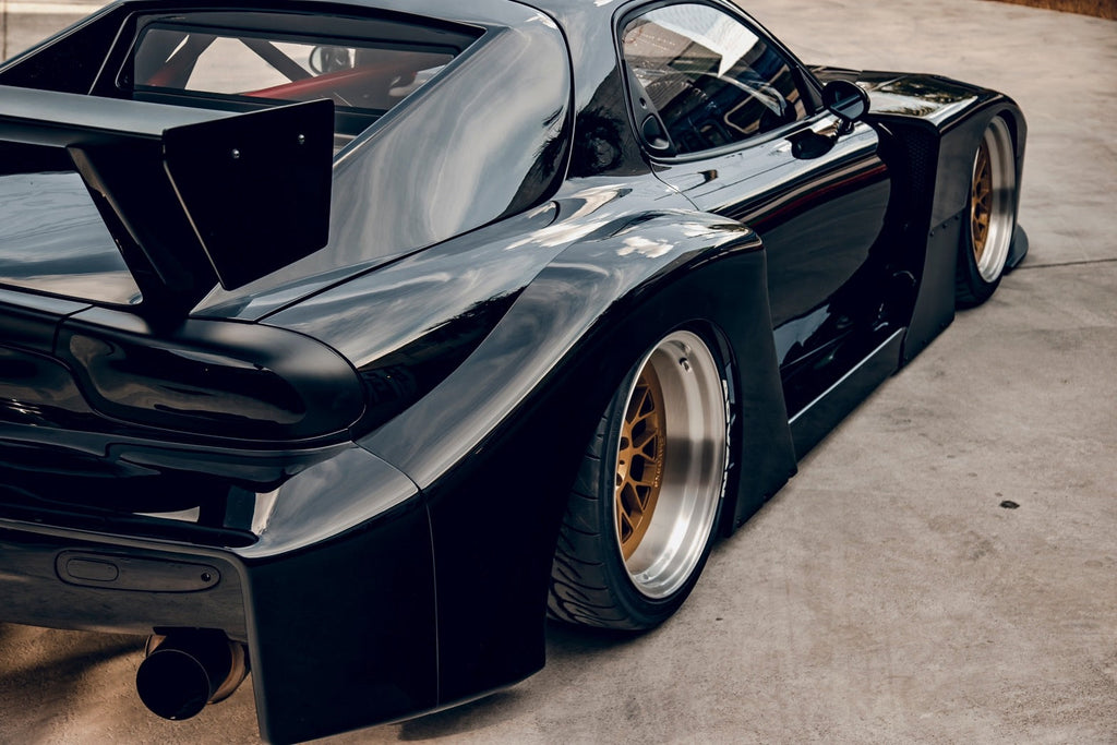 LB-Super Silhouette RX-7 Complete Body Kit (FRP) (LB62-01)