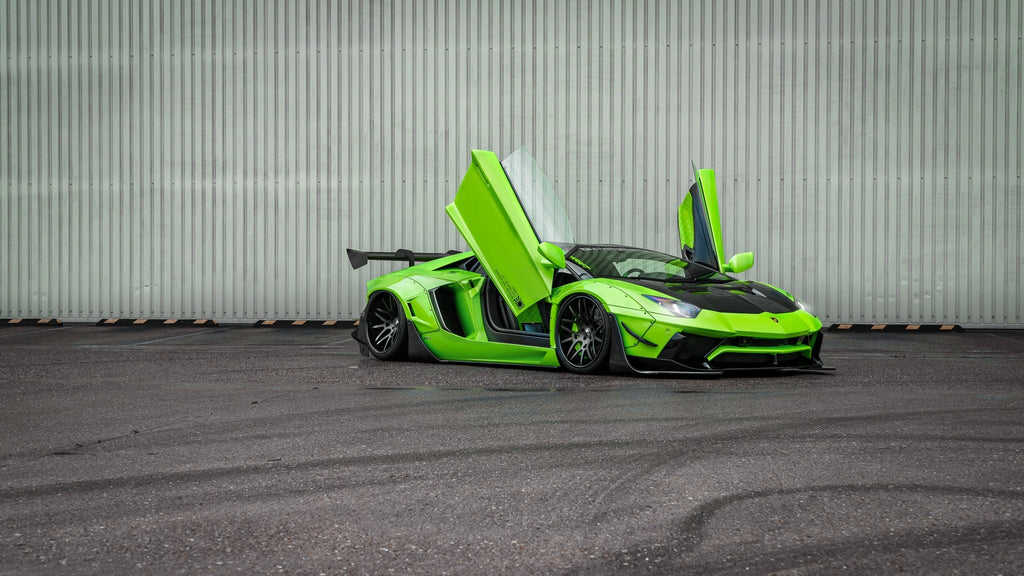 LB WORKS Lamborghini Aventador Limited Edition CFRP (20 Units)  (LB34-02)