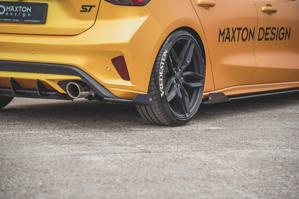 Maxton Design Maxton Racing Rear Side Splitters (+Flaps) Ford Focus ST Mk4 (2019+) - FOFO4STCNC-RSD1+RSF1