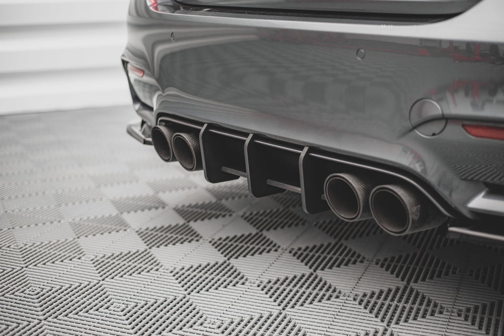 Maxton Design Street Pro Rear Diffuser BMW M4 F82 (2014+) – BM482MCNC-RS1