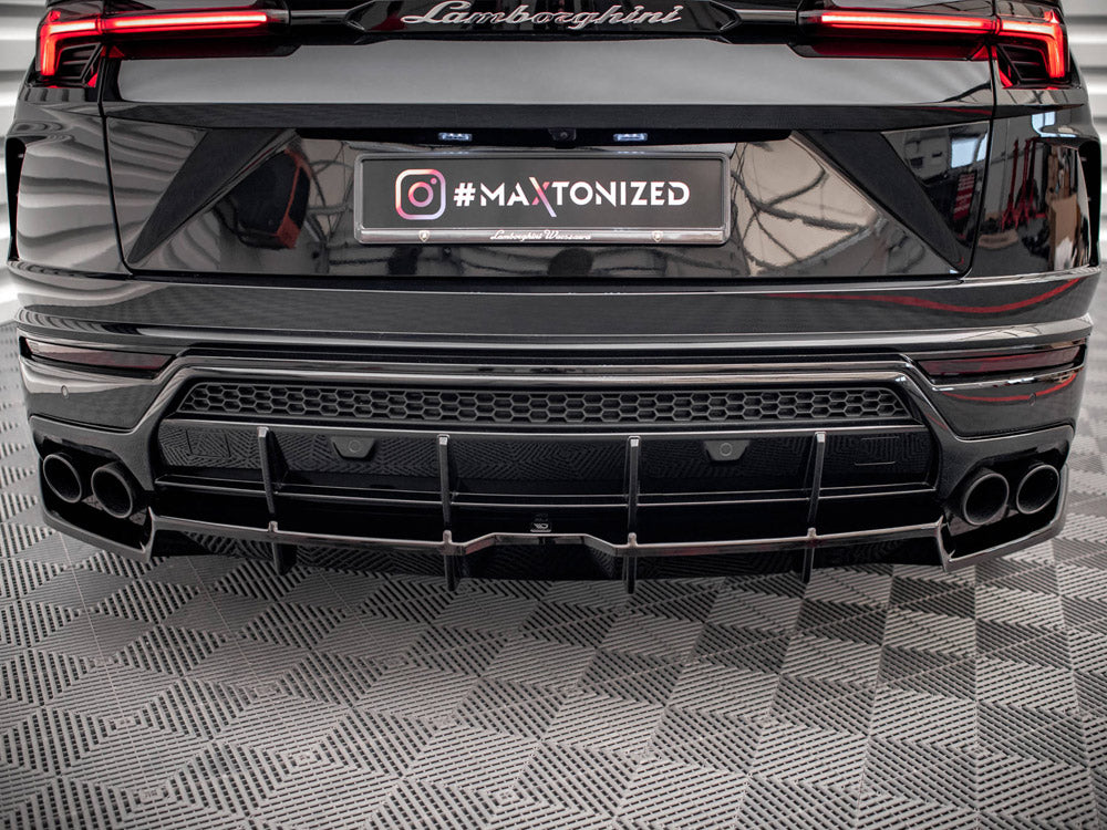 Maxton Design Central Rear Splitter (Vertical Bars) Lamborghini URUS MK1 - LA-UR-1-RD1+RD1R+RD2