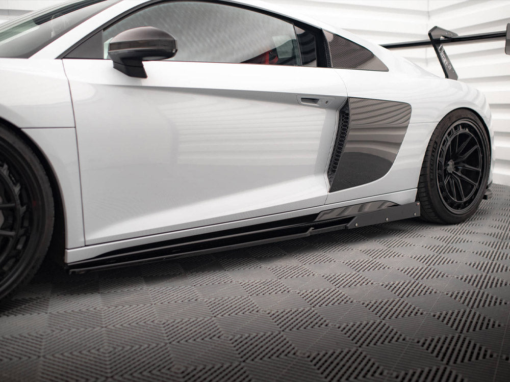 Maxton Design Side Skirts Diffusers V.2 + Flaps Audi R8 Mk2 Facelift - AU-R8-2F-SD3+SF