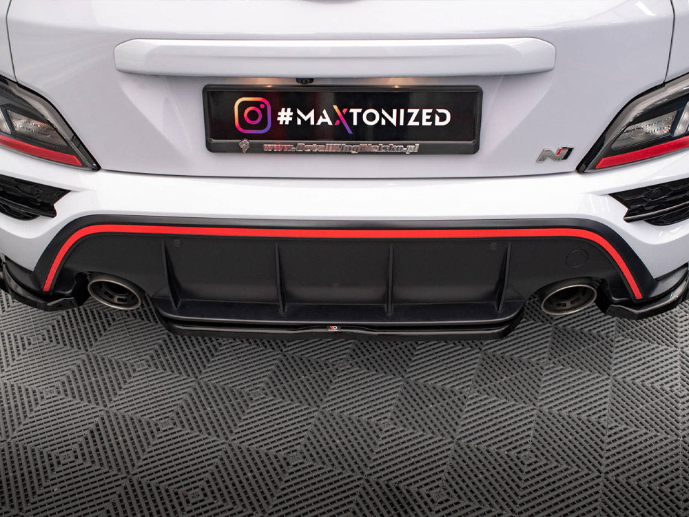 Maxton Design Central Rear Splitter Hyundai Kona N Mk1 - HY-KO-1-N-RD1