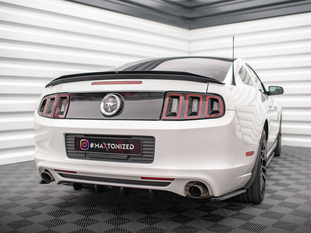 Maxton Design Rear Valance Ford Mustang Mk5 Facelift - FO-MU-5-RS1