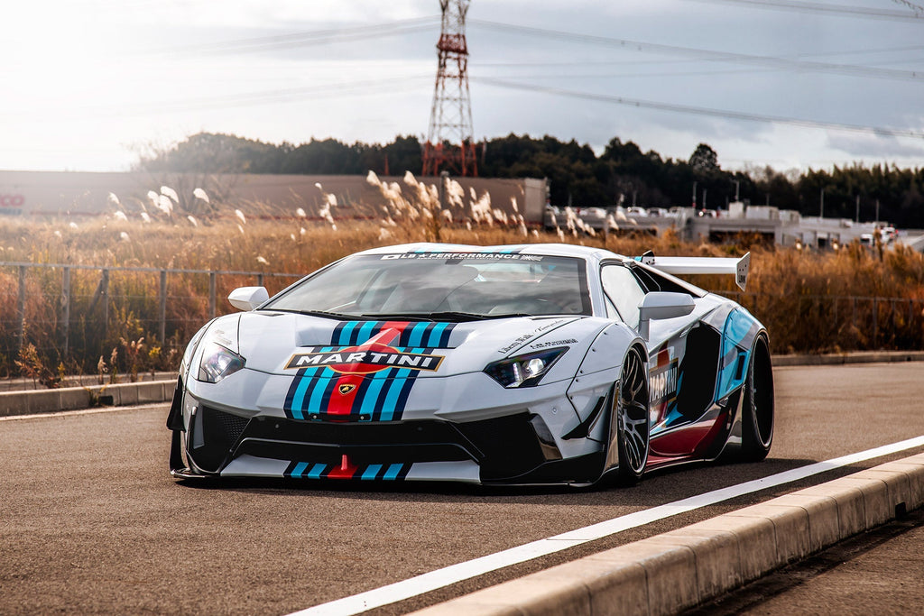 LB WORKS Lamborghini Aventador Limited Edition CFRP (20 Units)  (LB34-02)