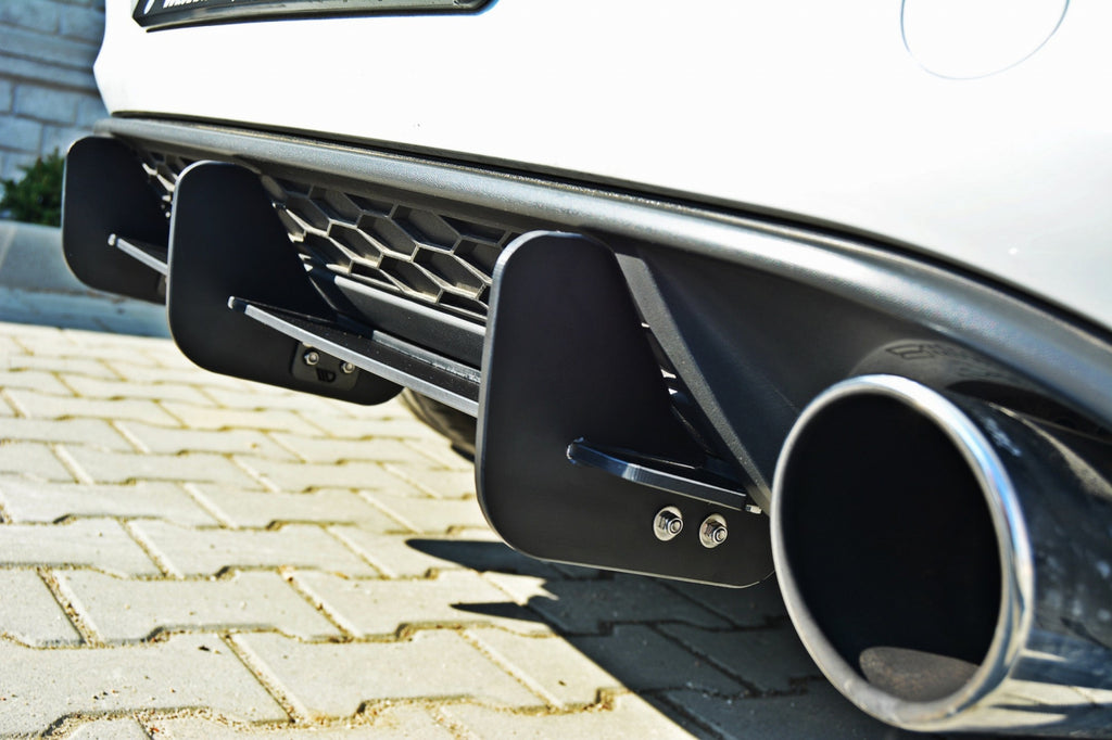 Maxton Design VW Golf Mk7 GTI Rear Diffuser & Rear Side Splitters - VW-GO-7-GTI-CNC-RS1A