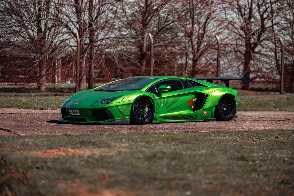 LB WORKS Aventador Complete body kit Type 2 (FRP) (LB02-04)