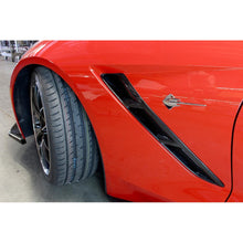 Load image into Gallery viewer, APR Performance Carbon Fiber Fender Vents for C7 Chevrolet Corvette Stingray