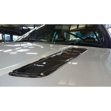 Load image into Gallery viewer, APR Performance Universal Narrow Carbon Fiber Hood Vent Pair