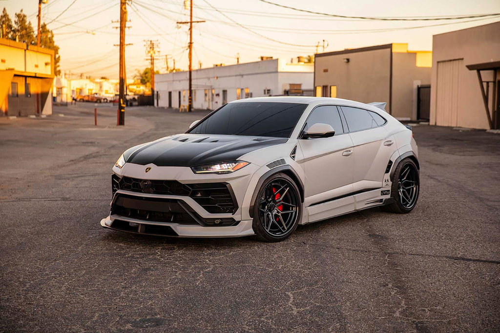 LB WORKS URUS Complete body kit (DRY CARBON) (LB67-02)