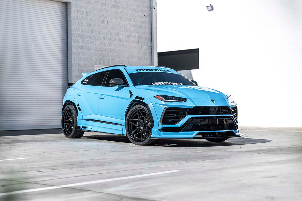 LB WORKS URUS Complete body kit with Bonnet/Hood (FRP) (LB67-03)