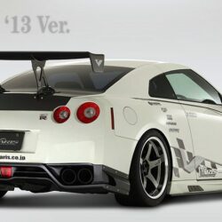 Varis ’13 Version Side Skirt Set for 2009-19 Nissan GT-R [R35] VANI-076/077