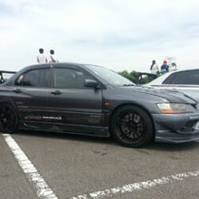 Load image into Gallery viewer, VARIS Replacement Carbon Underlip for 2005-07 Mitsubishi Evo IX MR [CT9A] VAMI-092