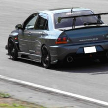 Load image into Gallery viewer, VARIS Carbon GT Wing Base Support for 2003-05 Mitsubishi Evo VIII [CT9A] VAMI-035