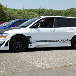 VARIS Carbon Front Spoiler for 2005-07 Mitsubishi Evo IX Wagon [CT9W] VAMI-087