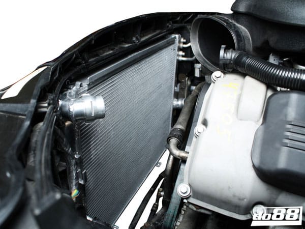 do88 BMW M3 E90, E92, E93 - Performance Aluminium Radiator - WC-190