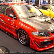 Load image into Gallery viewer, VARIS VSDC Ver. 1 Cooling Bonnet for 2001-05 Mitsubishi Evo VII/VIII [CT9A] VBMI-113