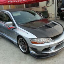 Load image into Gallery viewer, VARIS Carbon Roof for 2001-07 Mitsubishi Evo VII/VIII/IX [CT9A] VAMI-086